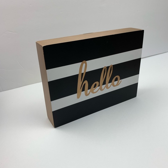 Hello Wall Art Plaque - Picture 2 of 8